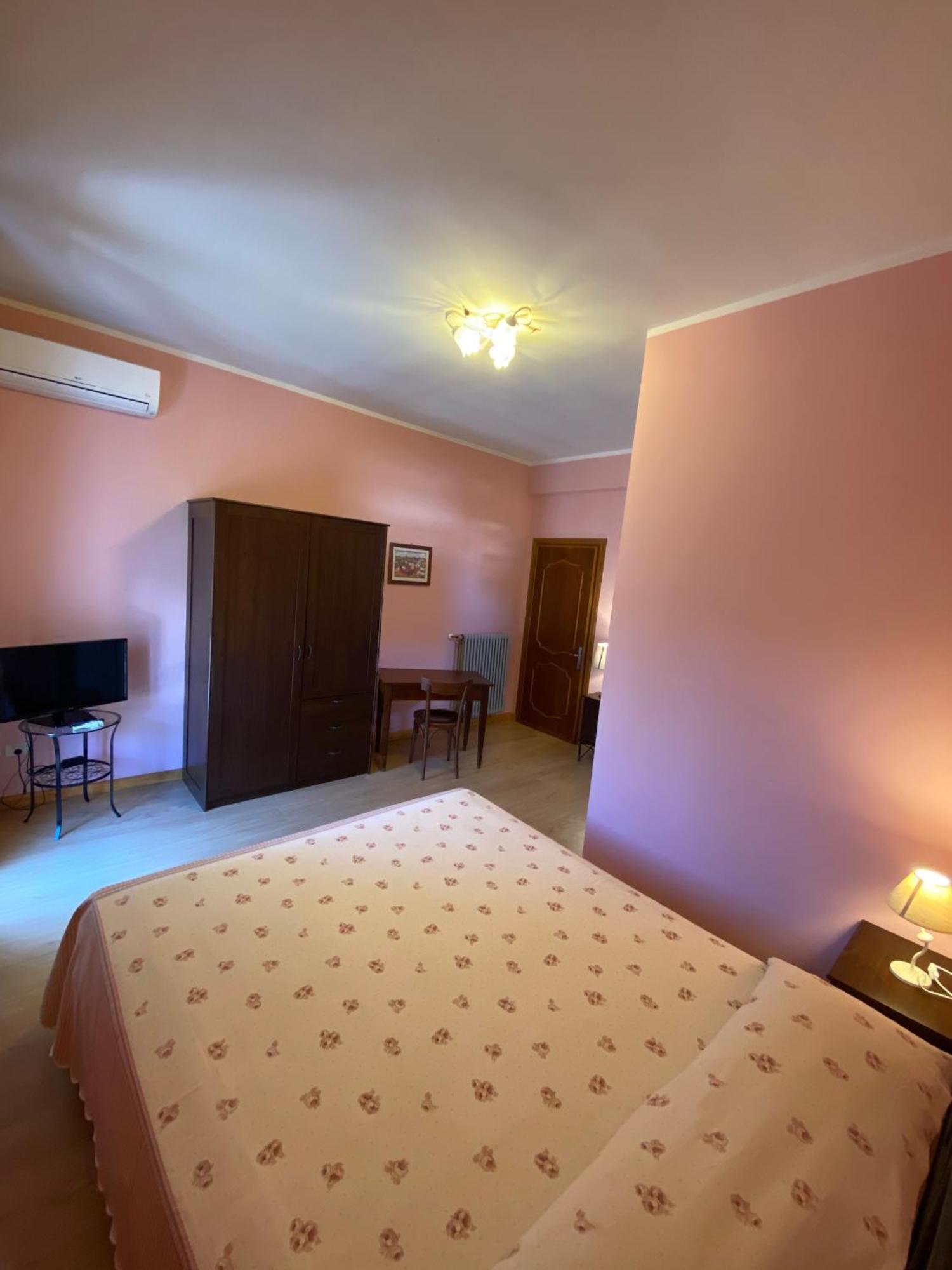 Sogni E Colori Bed and Breakfast Villanova d'Albenga Buitenkant foto